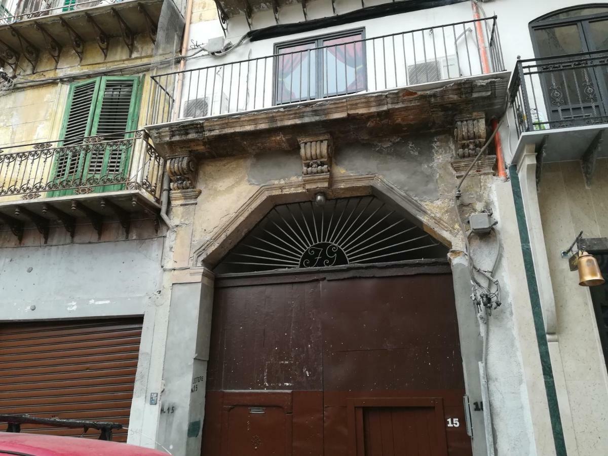 Casa In Palazzo Graffeo Sven Palermo Exterior foto